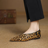 Dylla Pointed Tulip Wrap Flats
