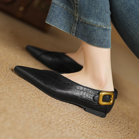 Dylla Pointed Tulip Wrap Flats