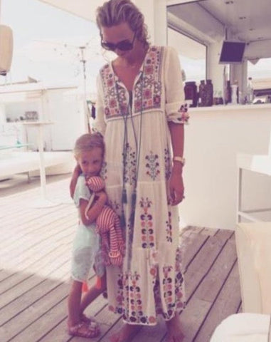 Floral Embroidered Maxi Folk Dress Floral Embroidered Maxi Folk Dress