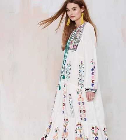 Floral Embroidered Maxi Folk Dress Floral Embroidered Maxi Folk Dress