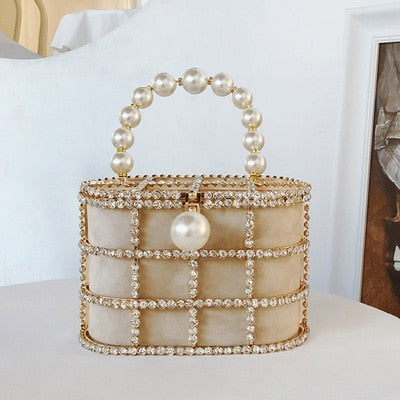 Diamonds Cage for Pearls