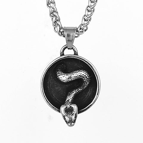 Medallion Snake Necklace watereverysunday