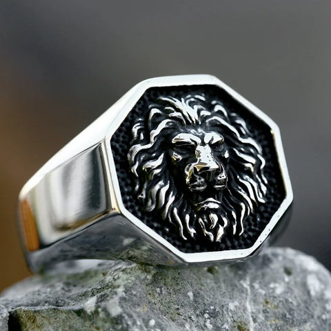 cigarette holder ring lion Experience the perfect balance of style and practicality with our bee Unisex Cigar-Smoking Skull-Motif Punk Ring